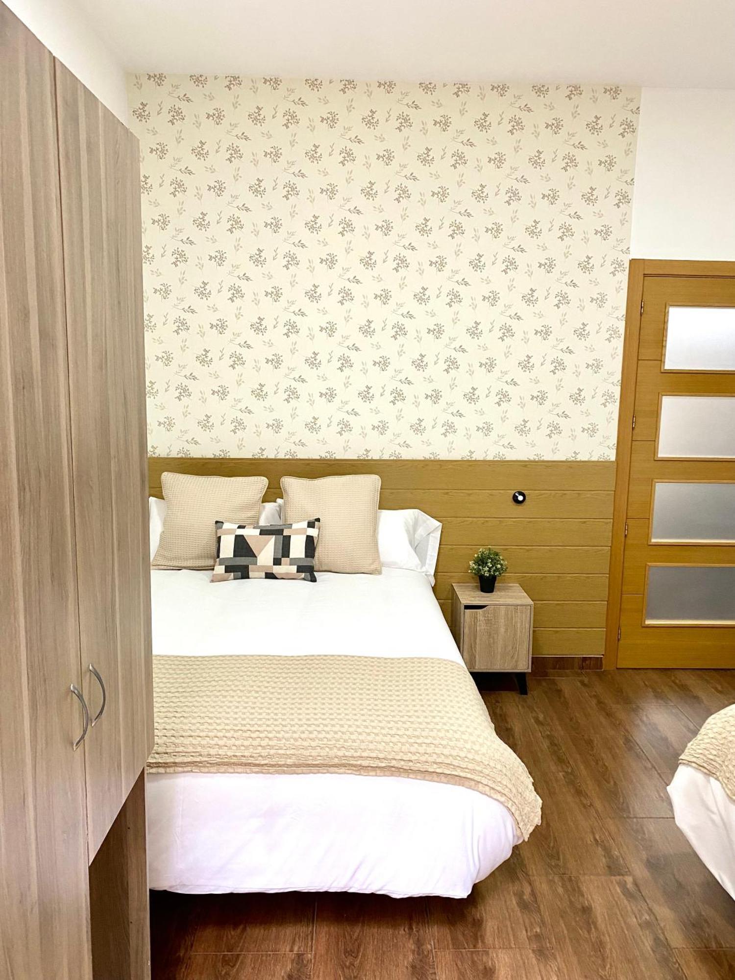 Apartamentos Fuencarral II Madrid Cameră foto