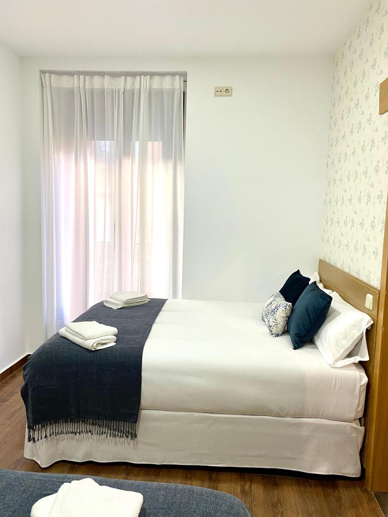 Apartamentos Fuencarral II Madrid Cameră foto